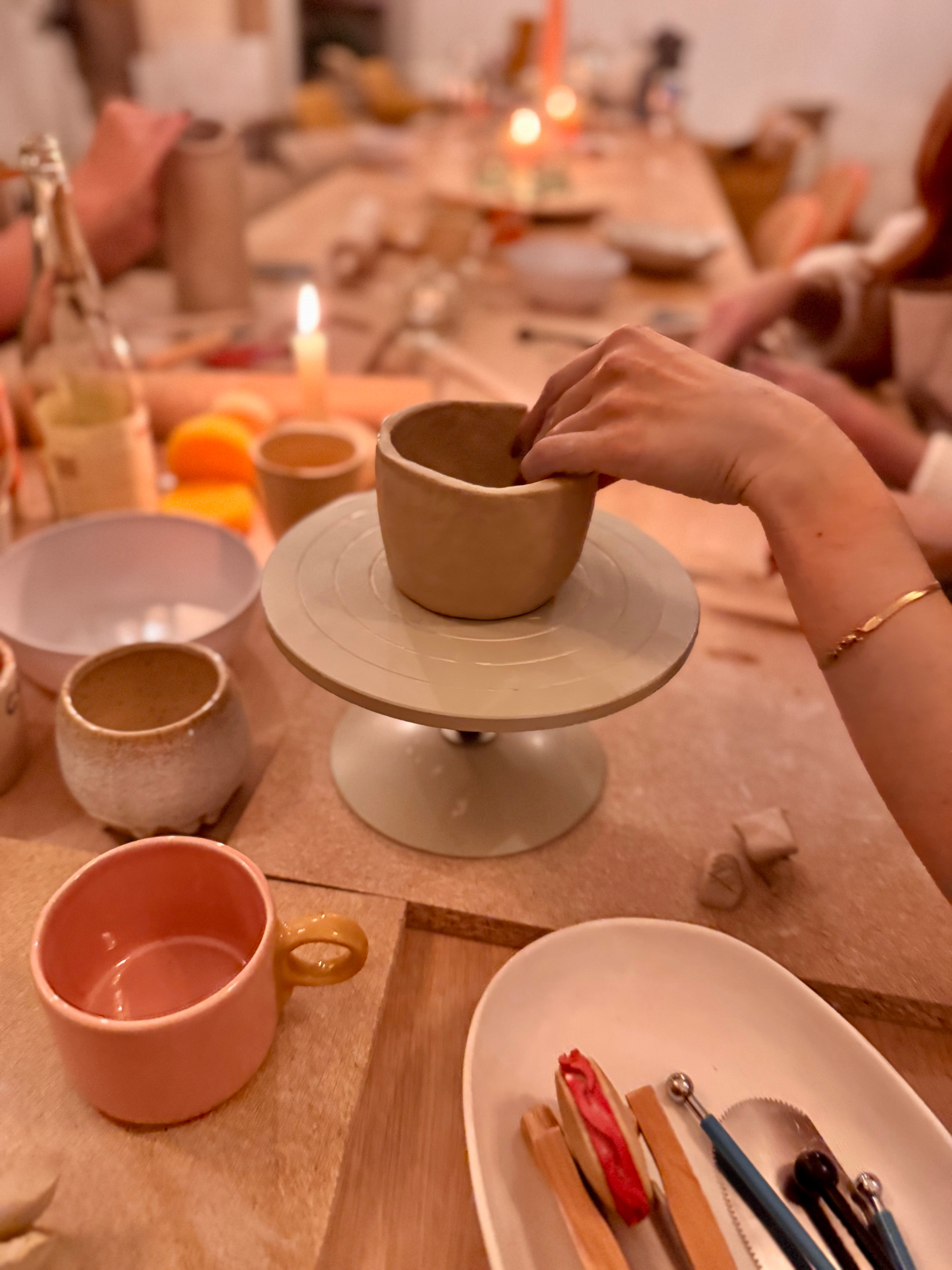 Italian Night - Antipasti, Vino & Töpfern im Studio Calma in Düsseldorf am 20. März 2026