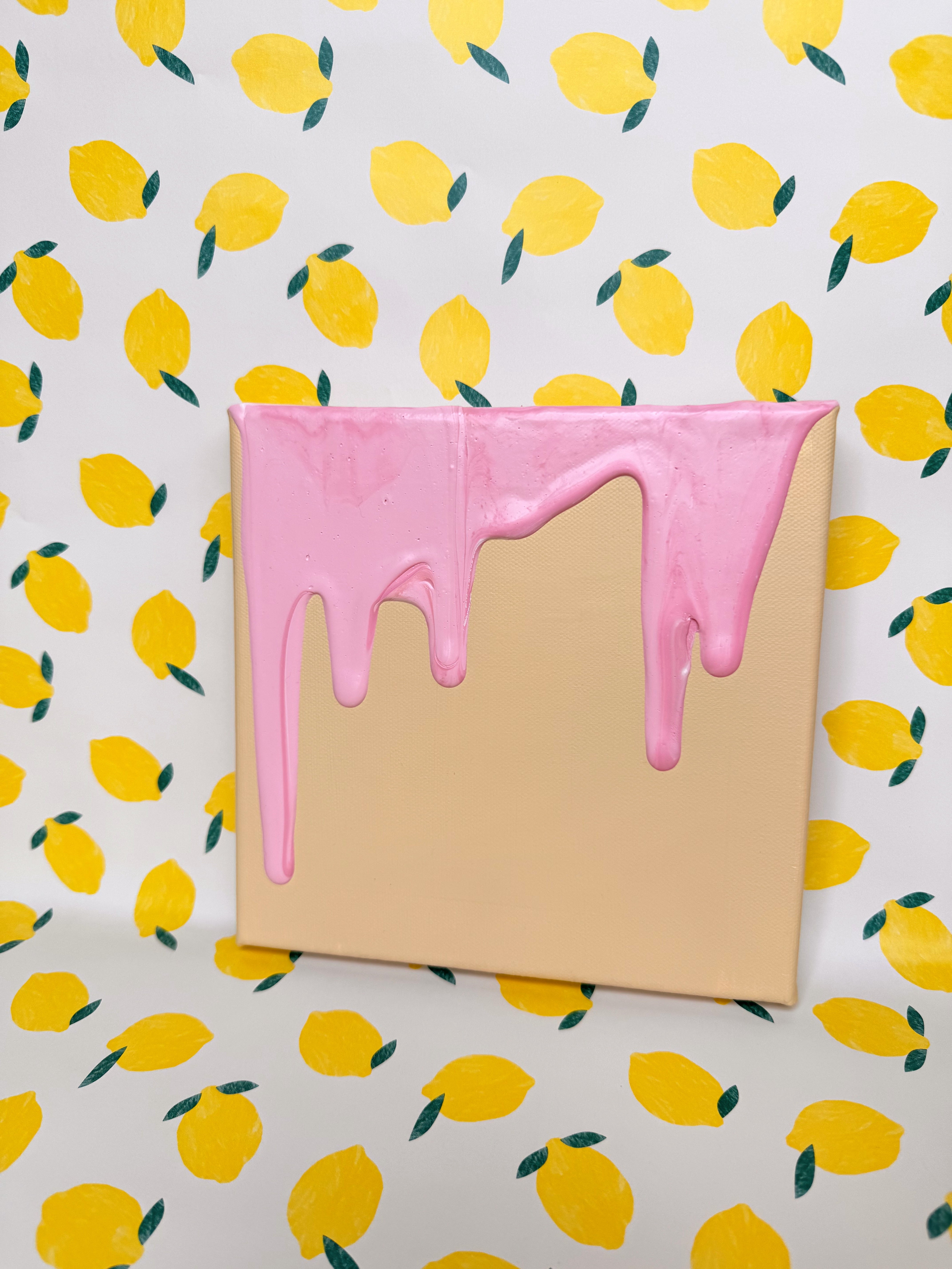 GELATO SERIES - Erdbeer auf creme gelb - Kunst Wandbild 20 x 20 cm