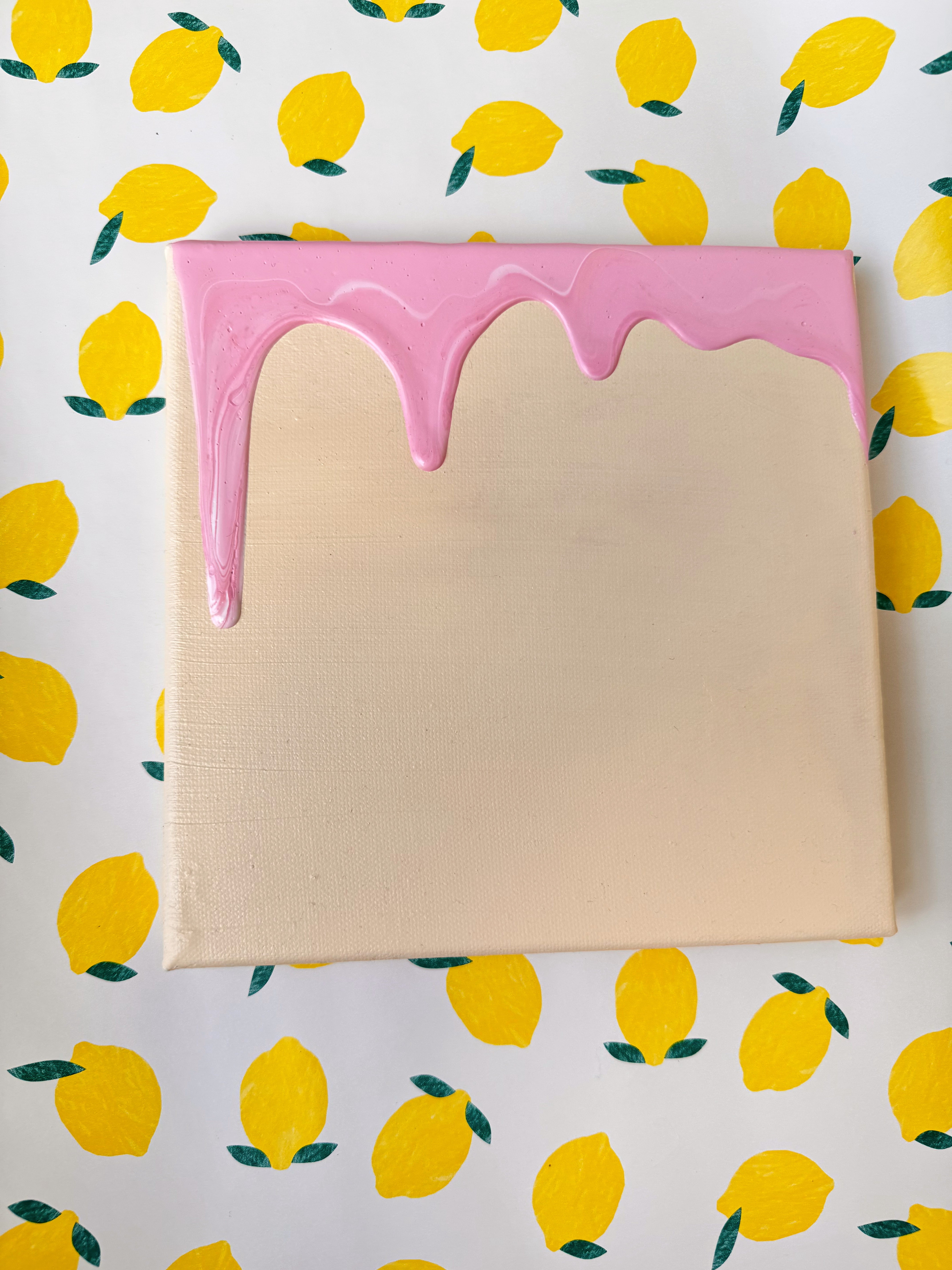 GELATO SERIES - Erdbeer auf creme weiß - 20 x 20 cm Kunst Wandbild