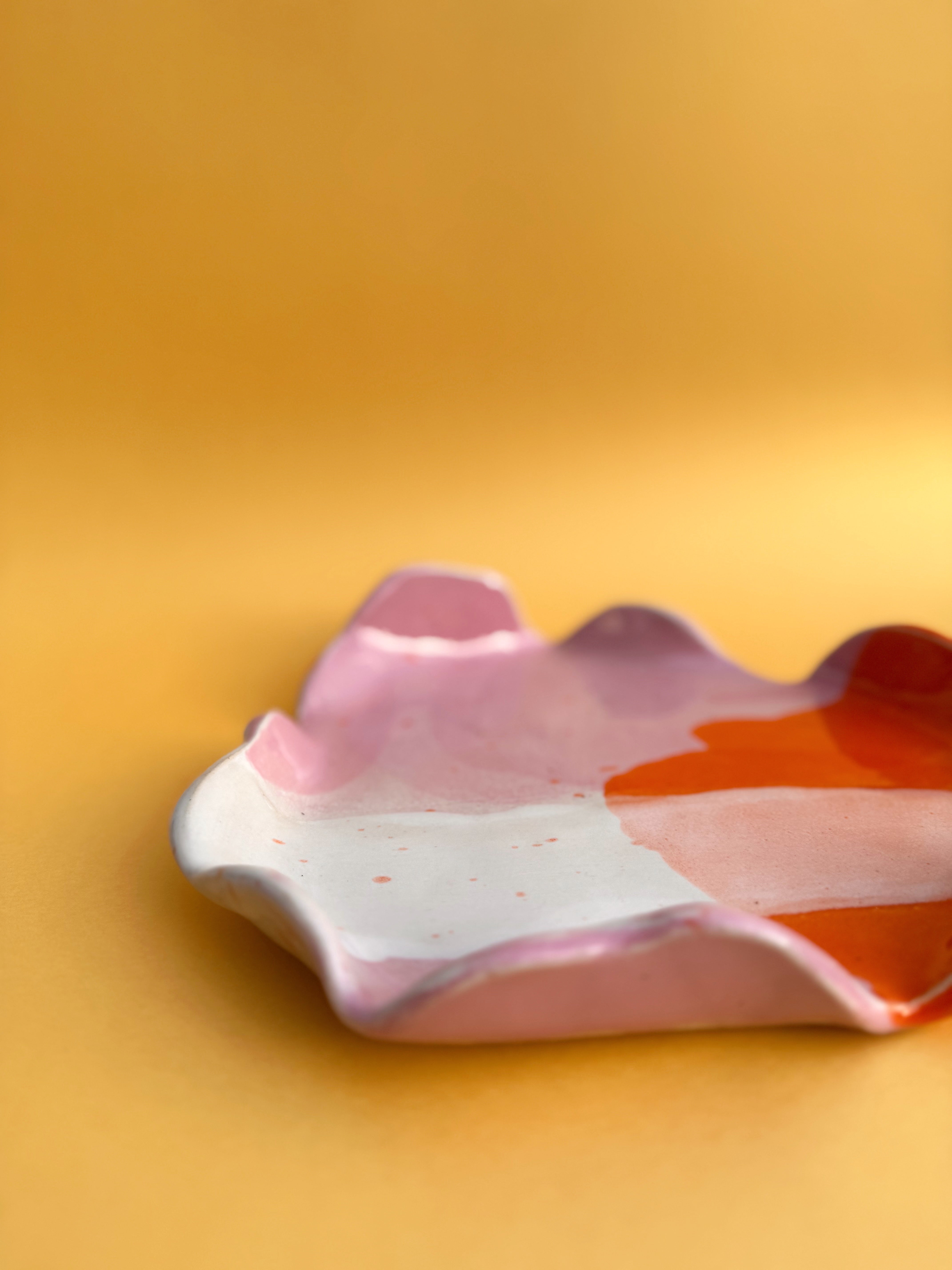 Servierplatte SUPERPOWER rosa orange weiß - Limited Edition - Vorbestellung