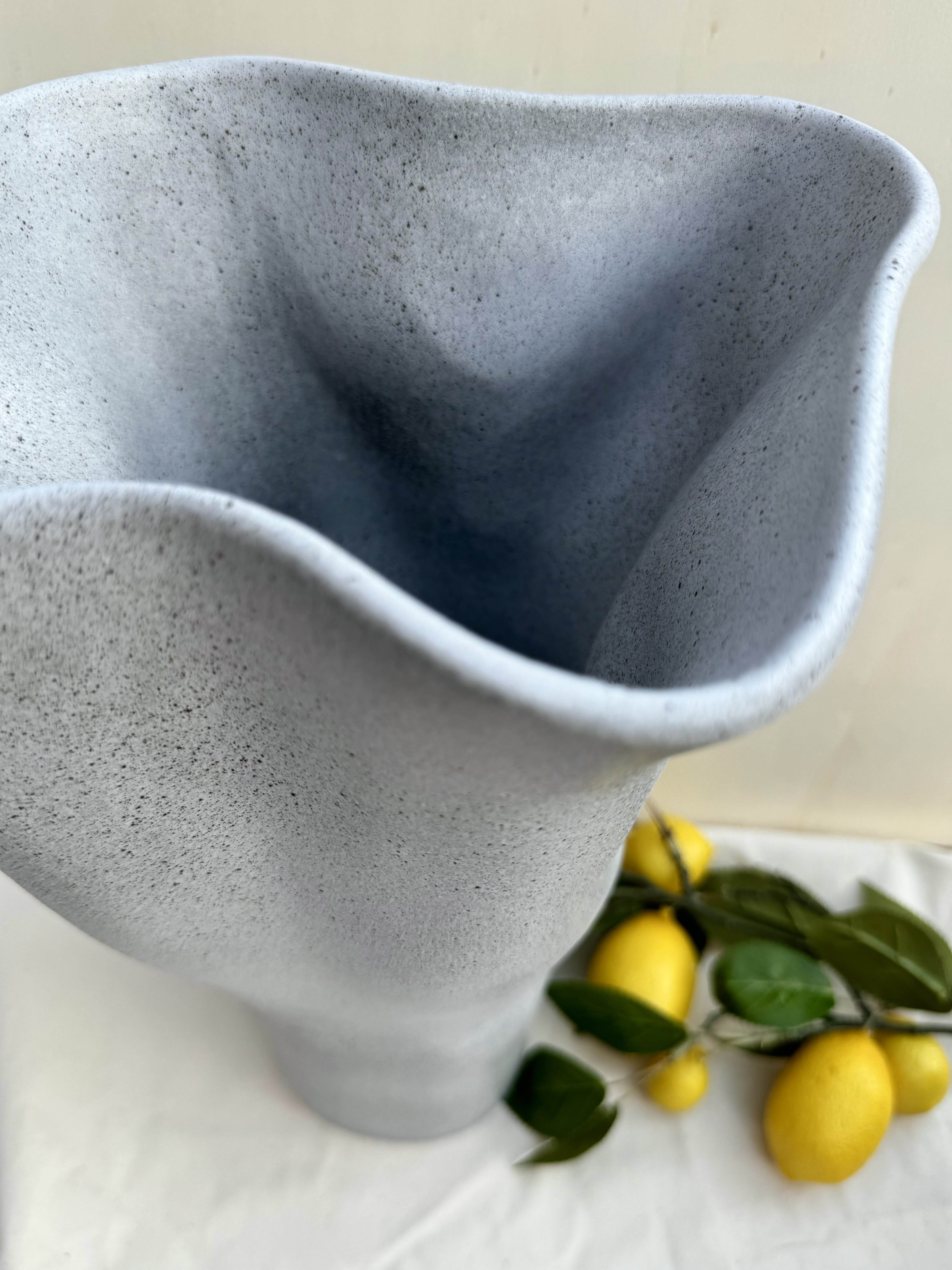 Vase VIGO large light grey