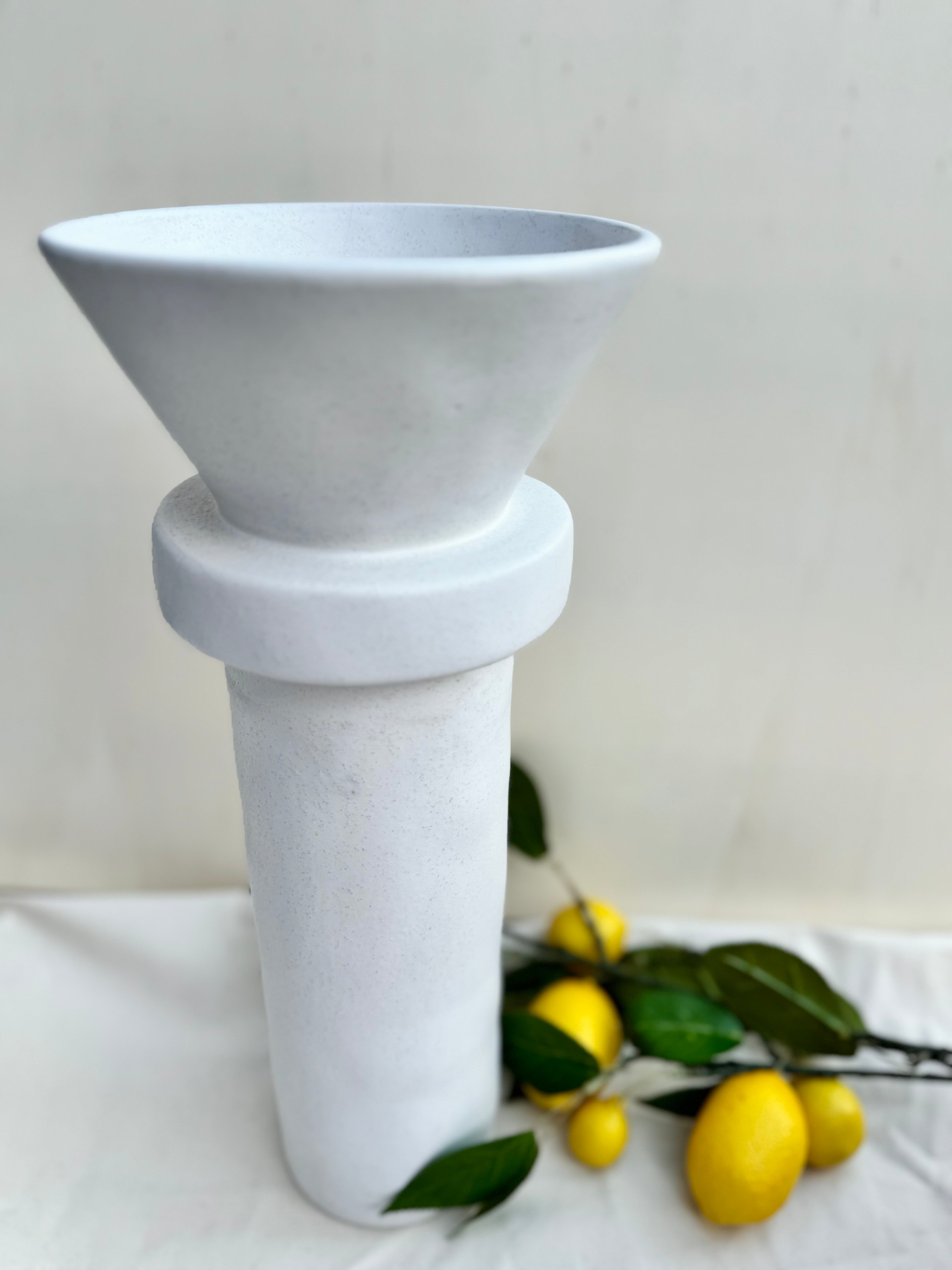 Vase CHAVES large white