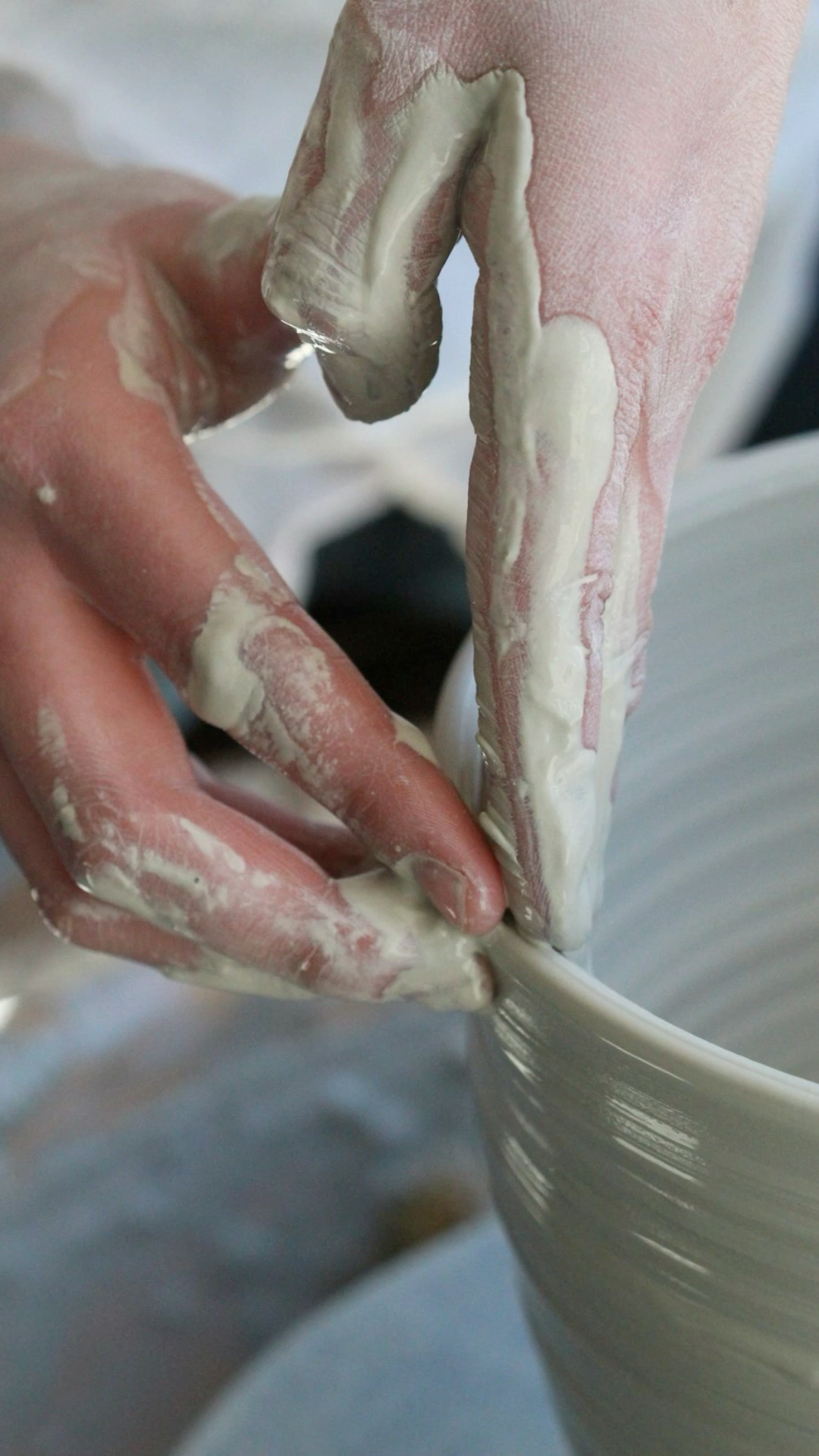 Töpfern (im Handaufbau) I 09. Mai 2026 11-13 Uhr I Kreativ-Workshop im Studio Calma in Düsseldorf mit Kira