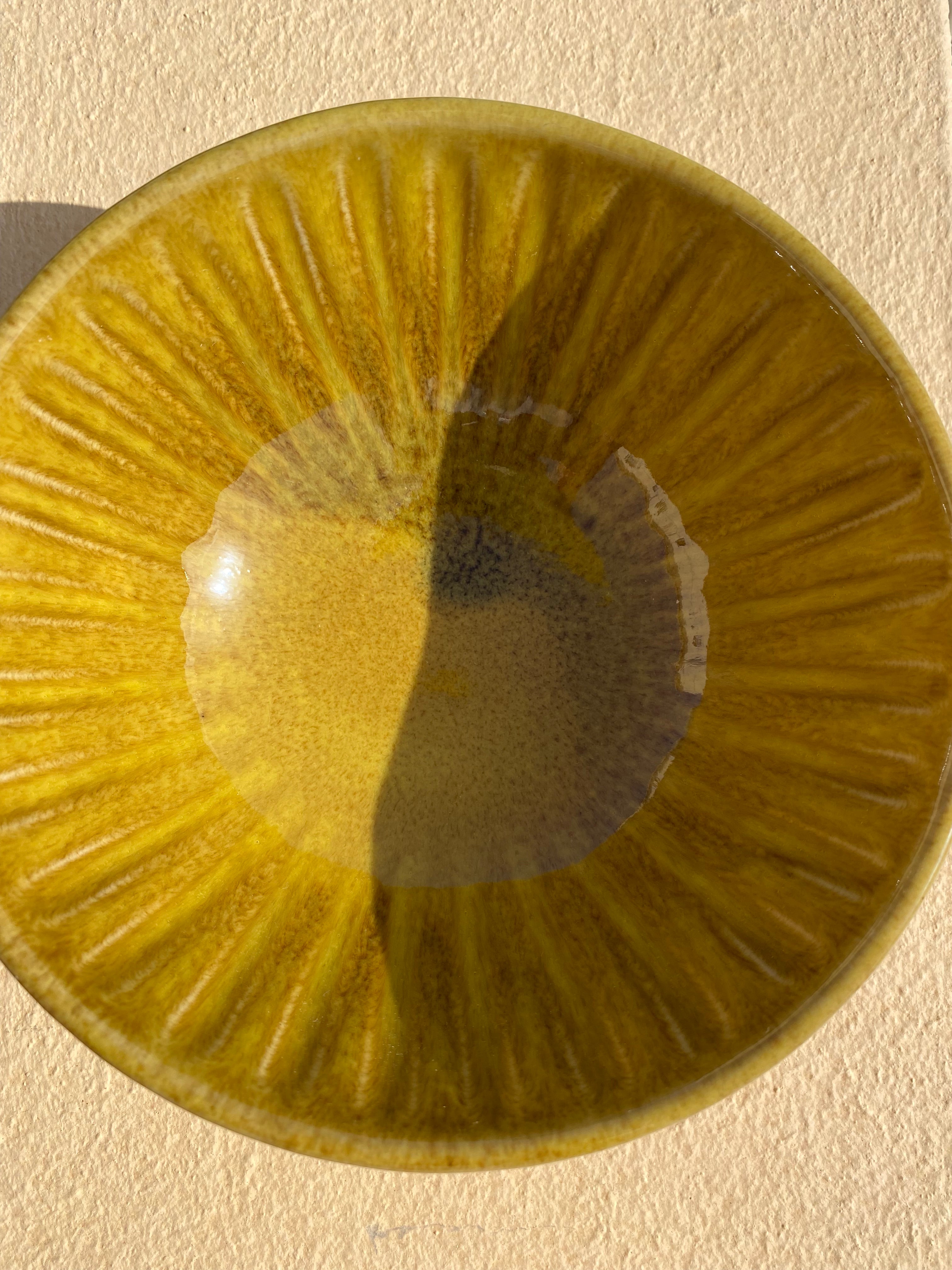Serving bowl Salvada ochre