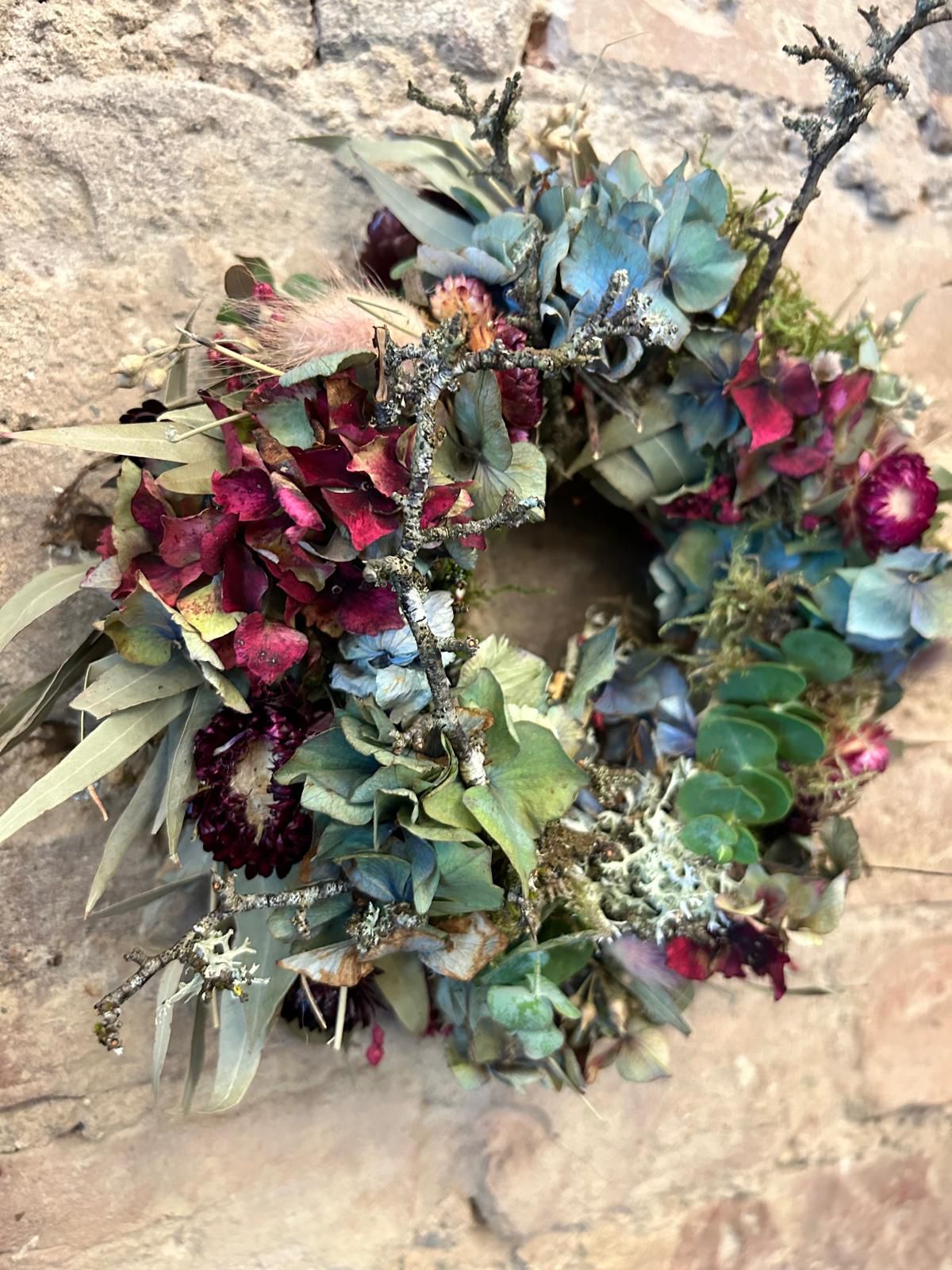 Töpfern & Blumenkranz/Herbstkranz binden I 26. Oktober 2025 I Kombi-Workshop im Studio Calma in Düsseldorf mit Janina und Lara