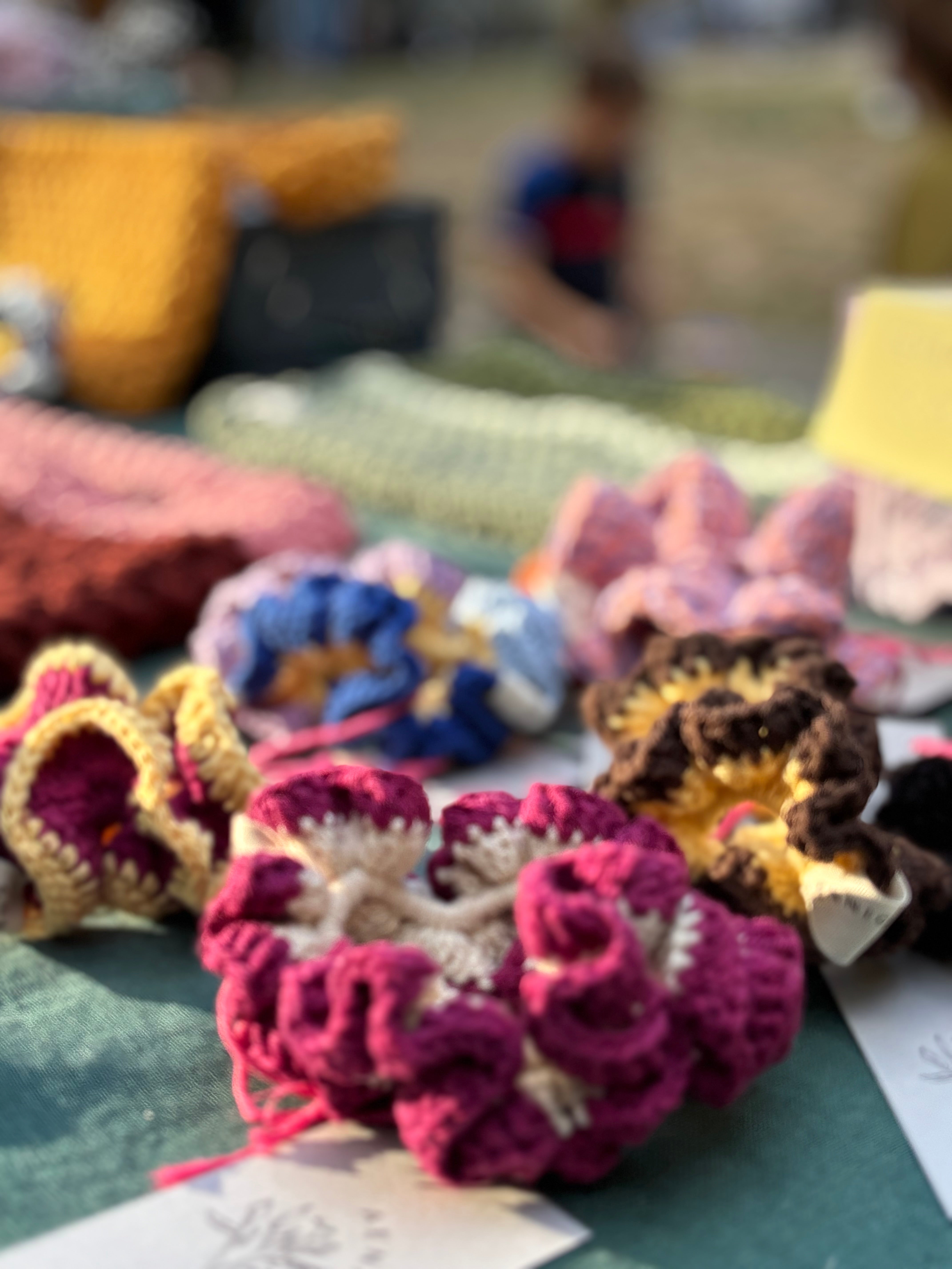 Scrunchies häkeln I 22. November 2025 I Workshop im Studio Calma in Düsseldorf mit Anne